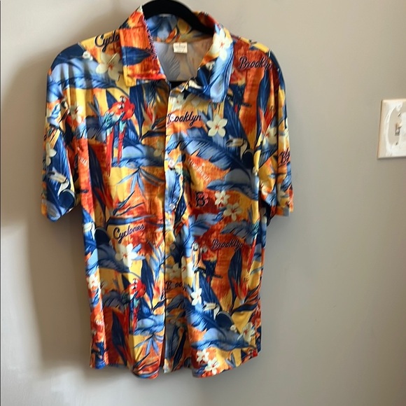 Margaritaville Brooklyn Cyclones Hawaiian Shirt Unisex Baseball Giveaway Mets - Picture 1 of 8